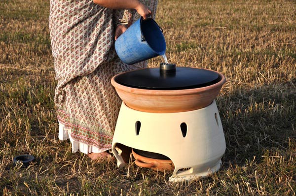 Eliodomestico solar still