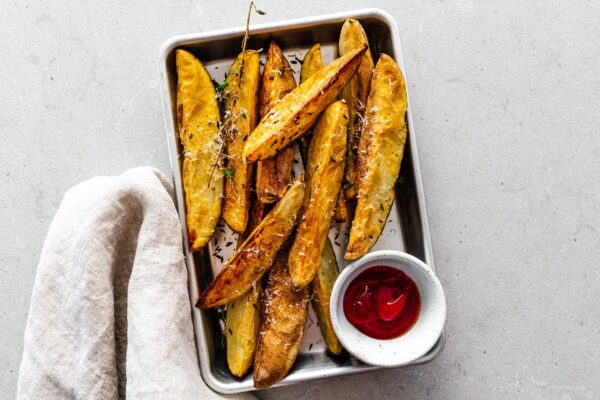 crispy air fryer potatoes | www.iamafoodblog.com