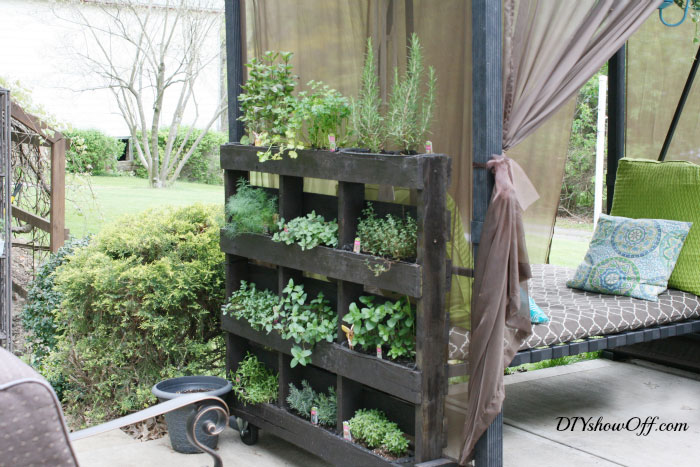 diy-pallet-herb