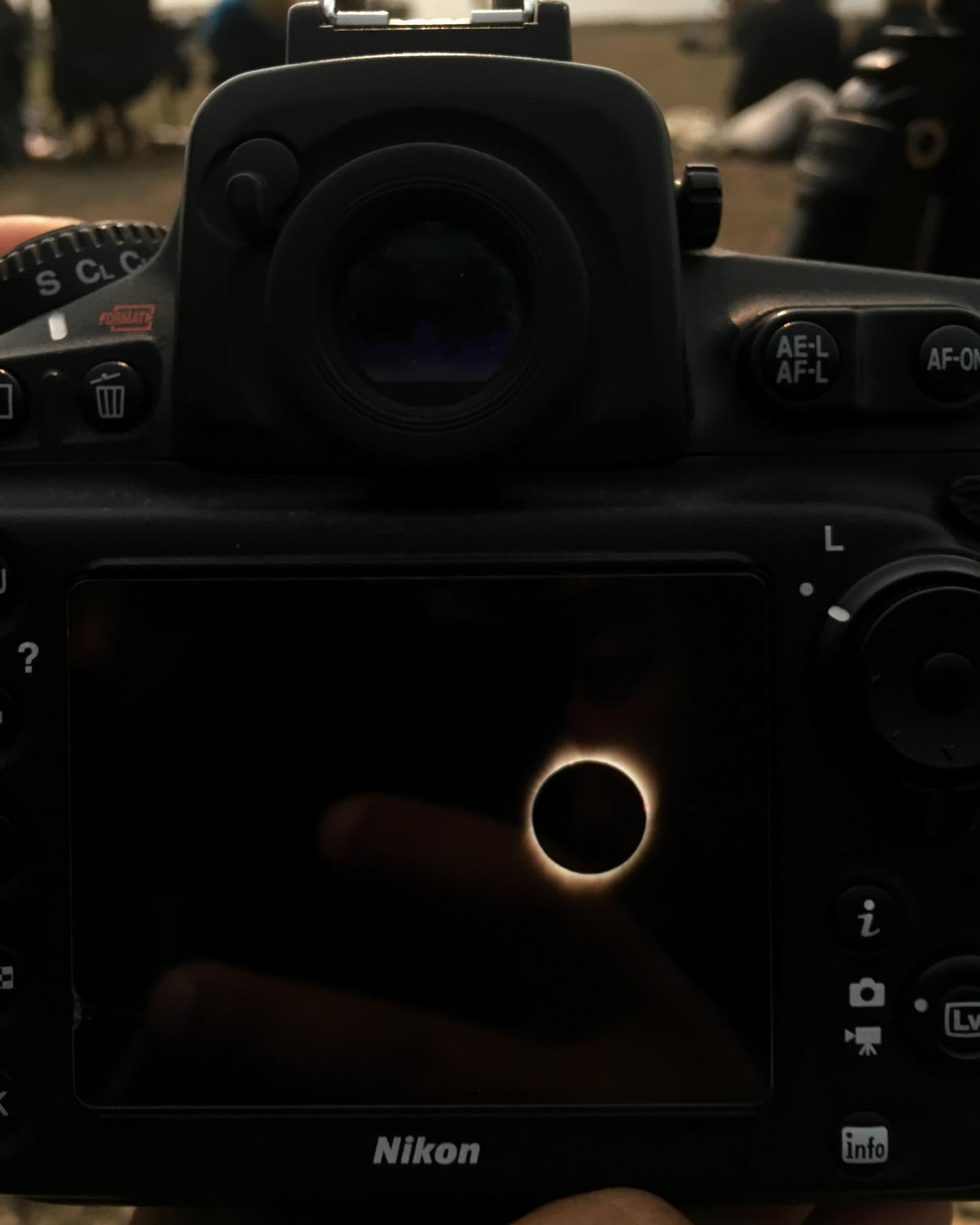 how to photograph 2024 eclipse | www.iamafoodblog.com