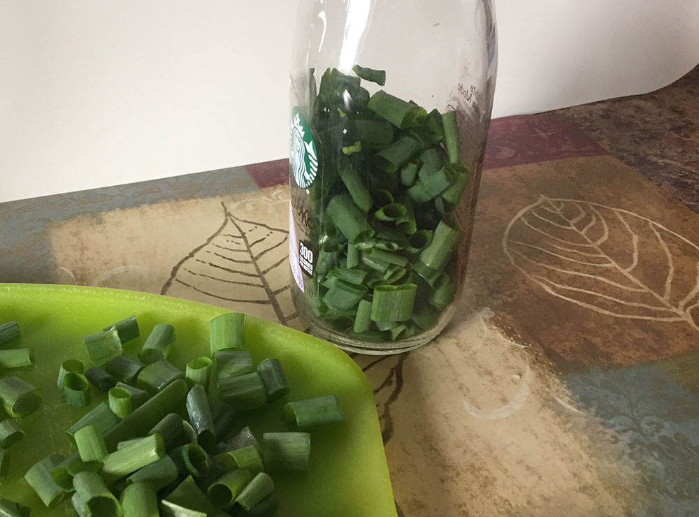 How to freeze green onions