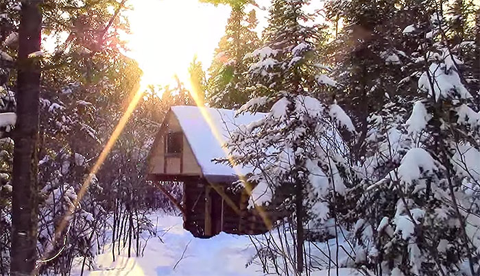 Off grid cabin