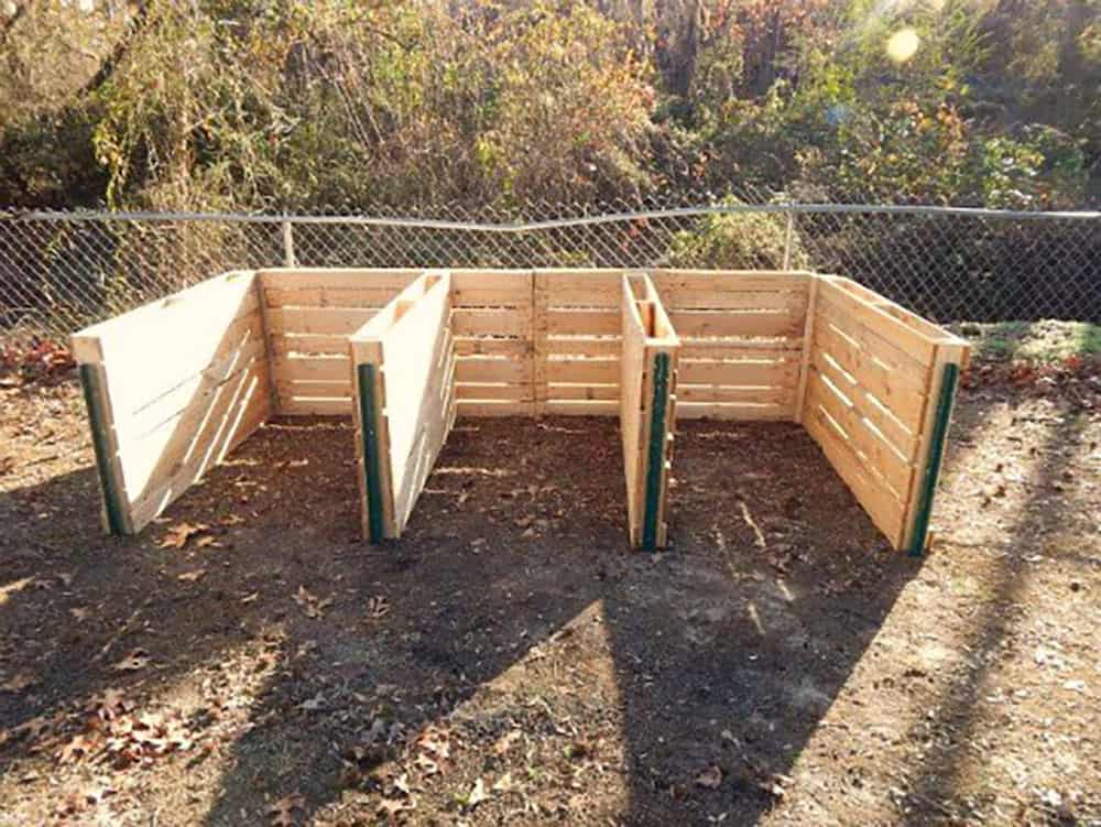 Pallet compost bin