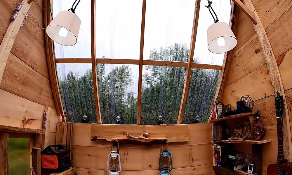 Transparent cabin roof