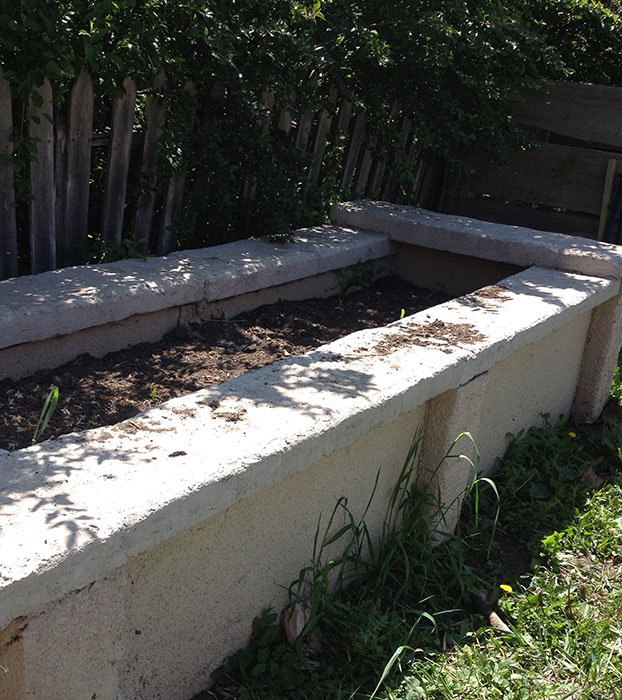 DIY raised garden beds